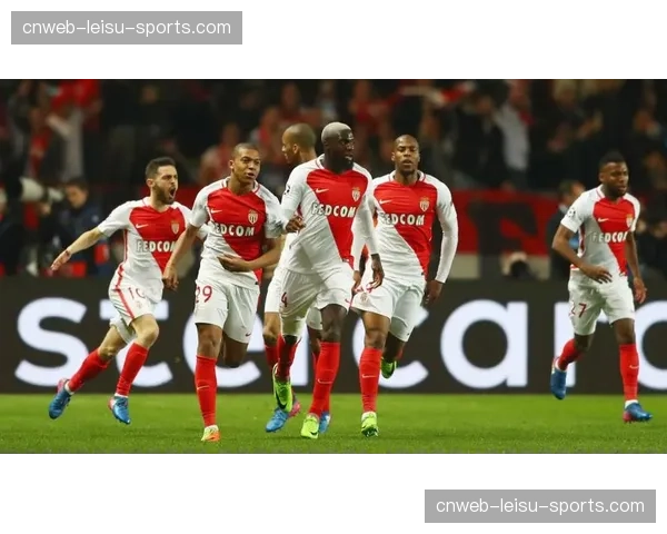 摩纳哥客场2-0击败布雷斯特,暂登法甲榜首